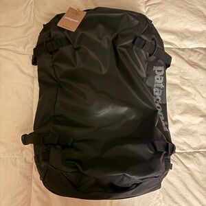 NWT Patagonia Black Hole MLC 45L Black